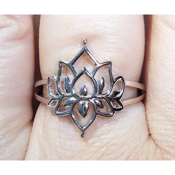 925 STERLING SILVER Lotus Flower Fashion Ring - Picture 5 of 16